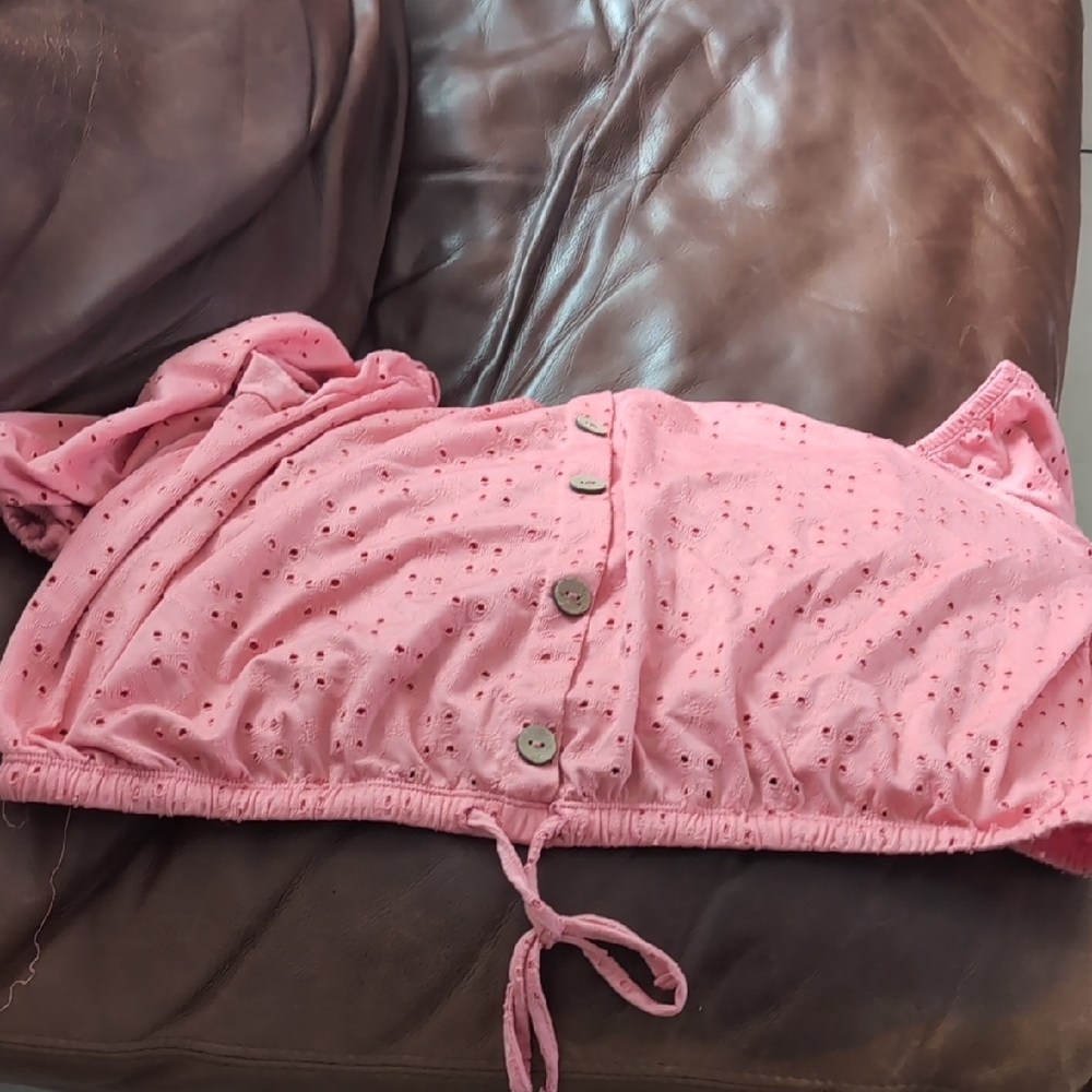 Pink Eyelet Button-Up Top - Picture 3 of 4